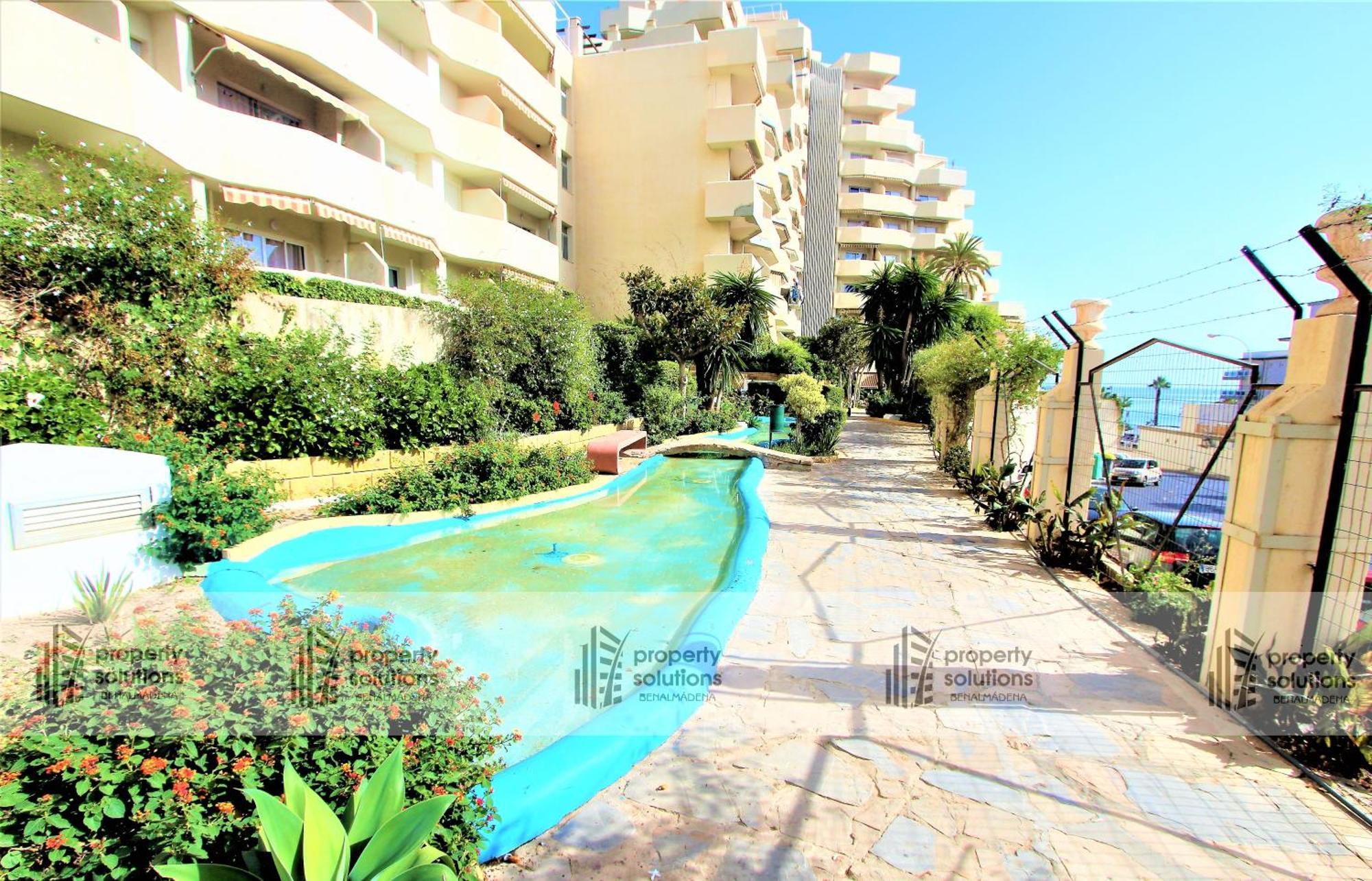 Benalbeach 1010 - Vista Al Mar - Piscina Todo El Ano - Primera Linea De Playa Benalmádena Esterno foto
