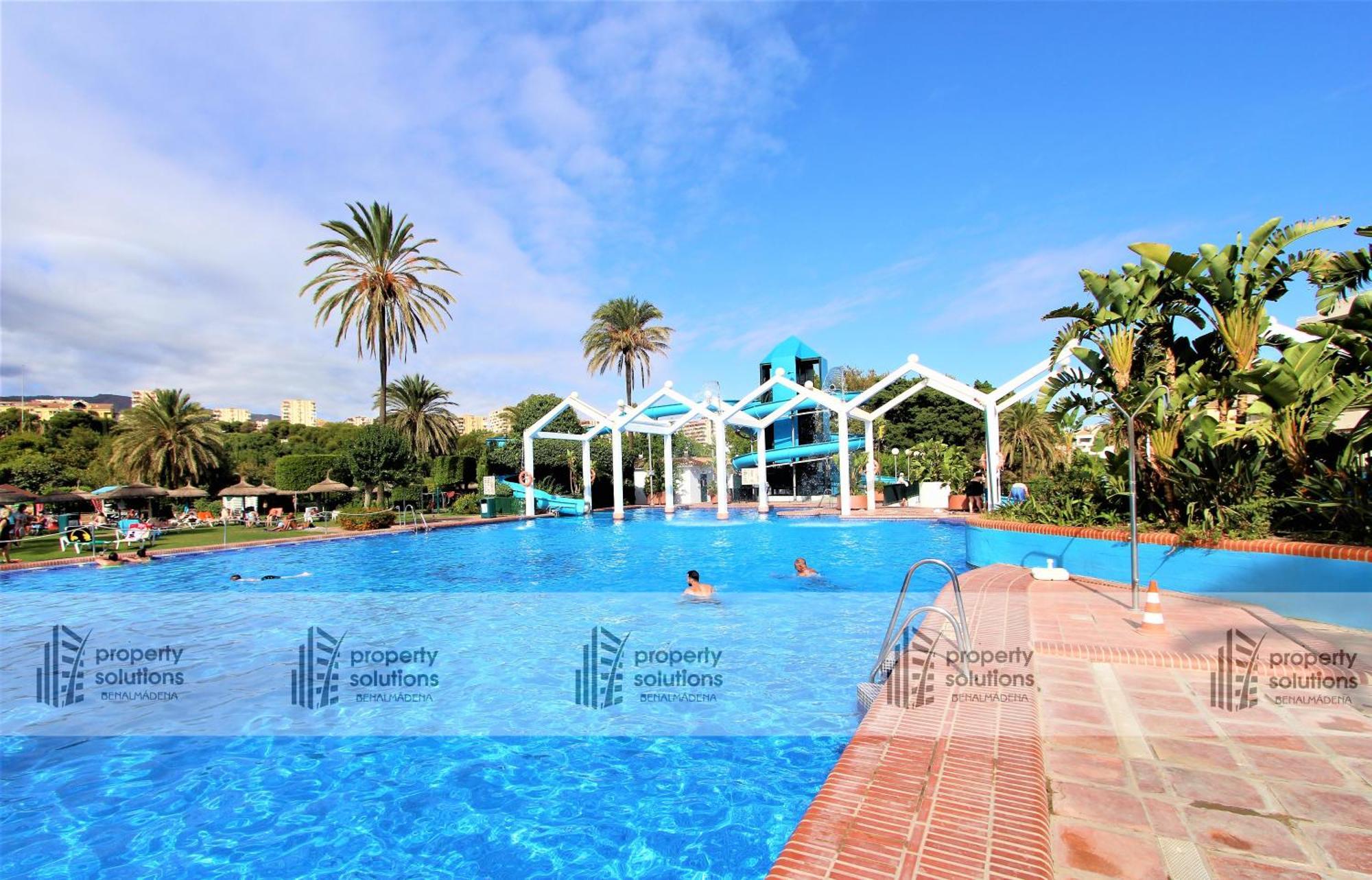 Benalbeach 1010 - Vista Al Mar - Piscina Todo El Ano - Primera Linea De Playa Benalmádena Esterno foto