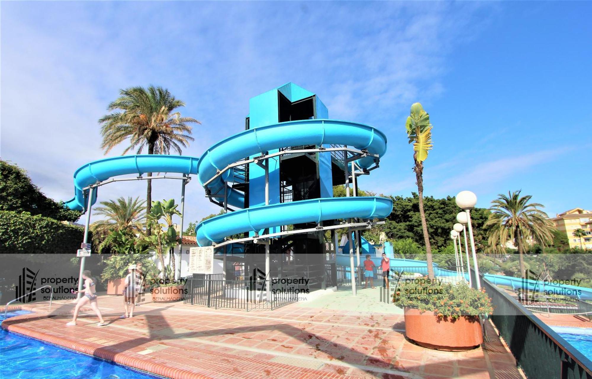 Benalbeach 1010 - Vista Al Mar - Piscina Todo El Ano - Primera Linea De Playa Benalmádena Esterno foto
