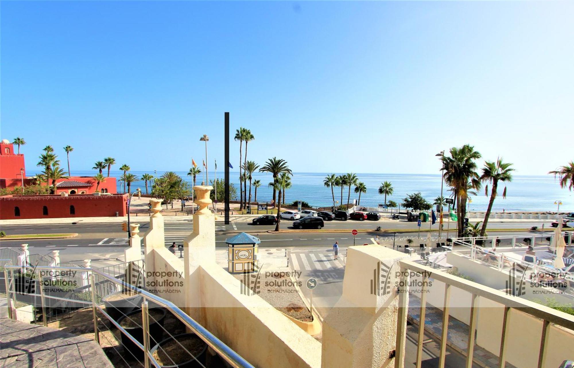 Benalbeach 1010 - Vista Al Mar - Piscina Todo El Ano - Primera Linea De Playa Benalmádena Esterno foto